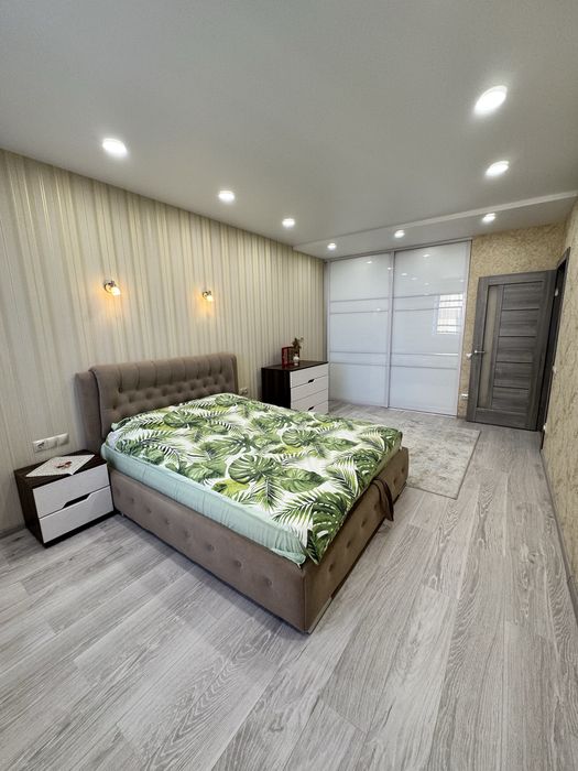 Здам 1 кімнатну квартиру в Жк Сімейний люкс з видом на Дніпро