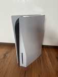 PS5 z napędem + pad | 825 GB | Stan jak nowy | Oryginalne pudełko