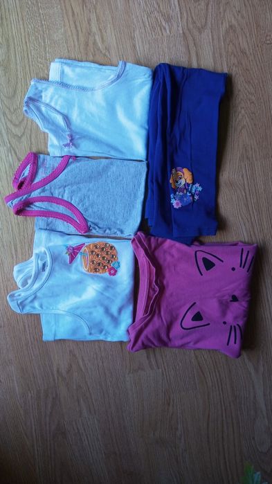 Zestaw ubranek dla dziewczynki 4-5 lat