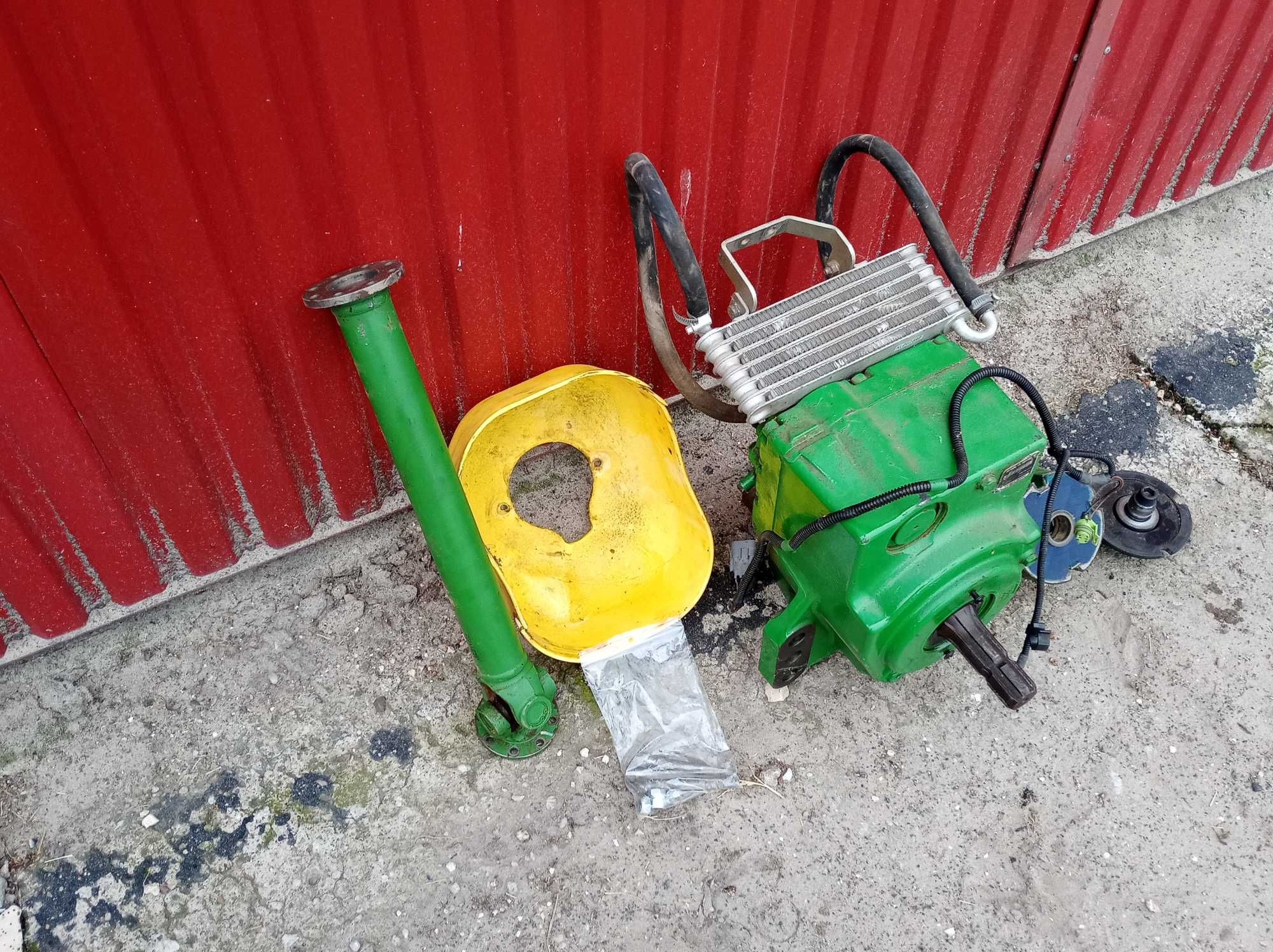 Przedni wom John Deere  1000 obr