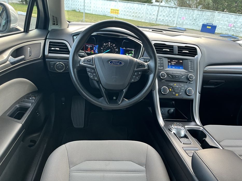 Ford Fusion гібрид