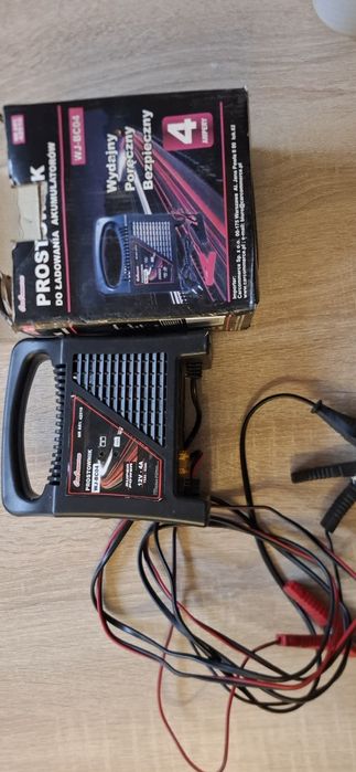 Prostownik do akumulatorów