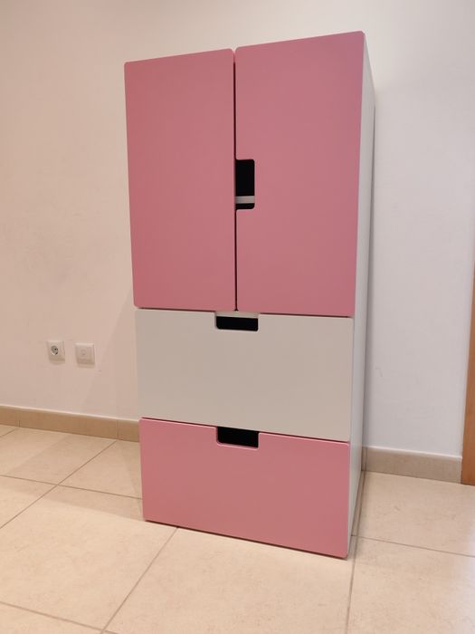 Móvel IKEA STUVA rosa e branco