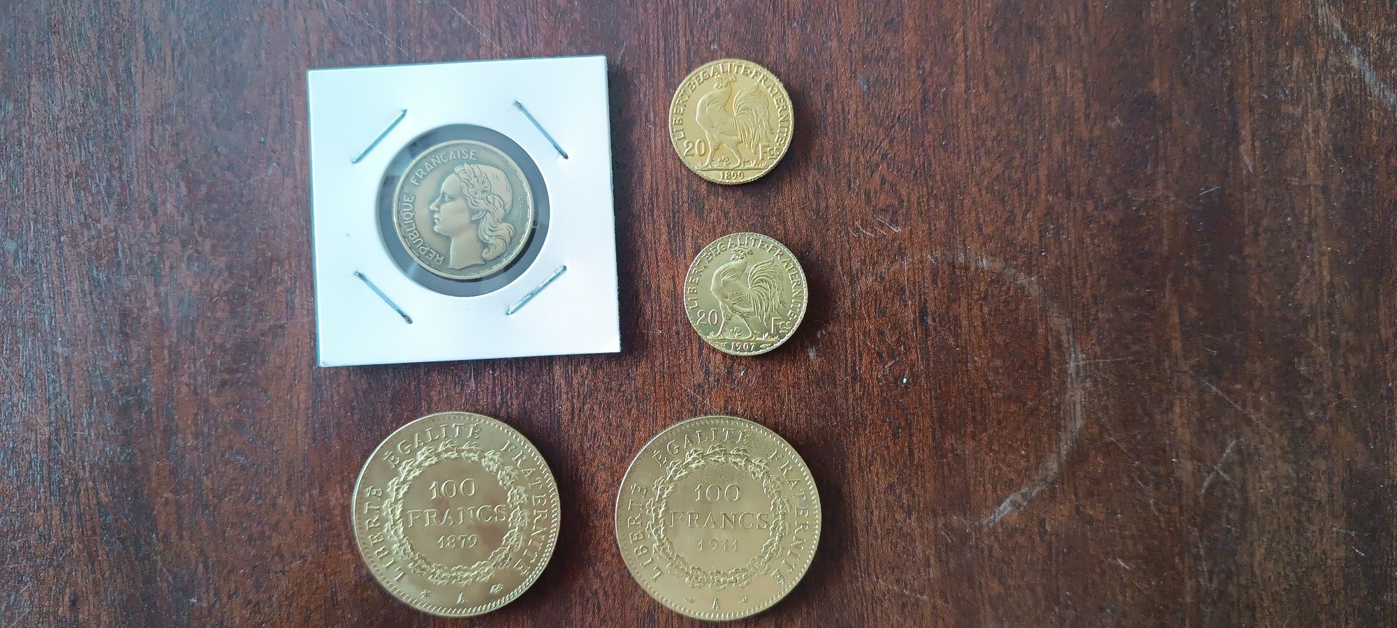 LIQUIDAÇÃO! Moedas francesas e inglesas (CÓPIAS). VÁRIOS ANOS SEGUIDOS