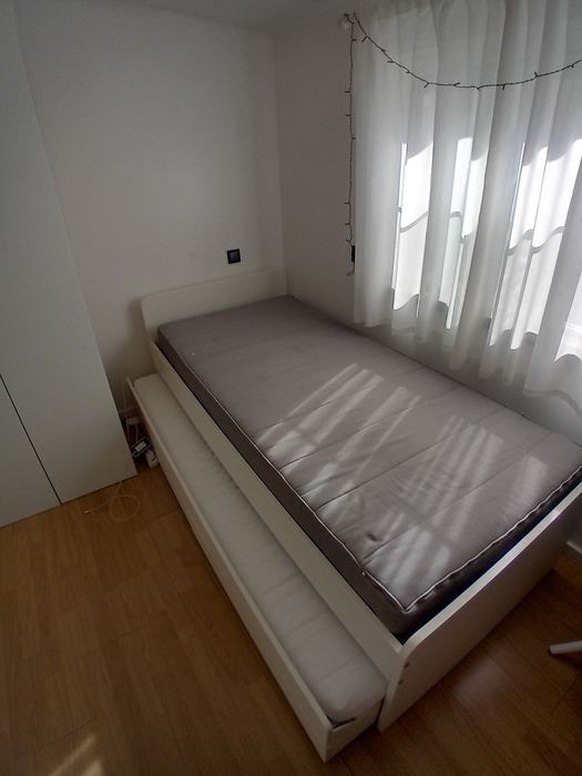 Cama de solteiro SLAKT