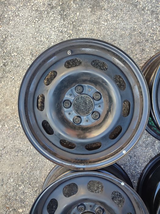 Komplet felg stalowych do BMW 16 cali 6.5J 5x120 ET33 osadzenie 72.5