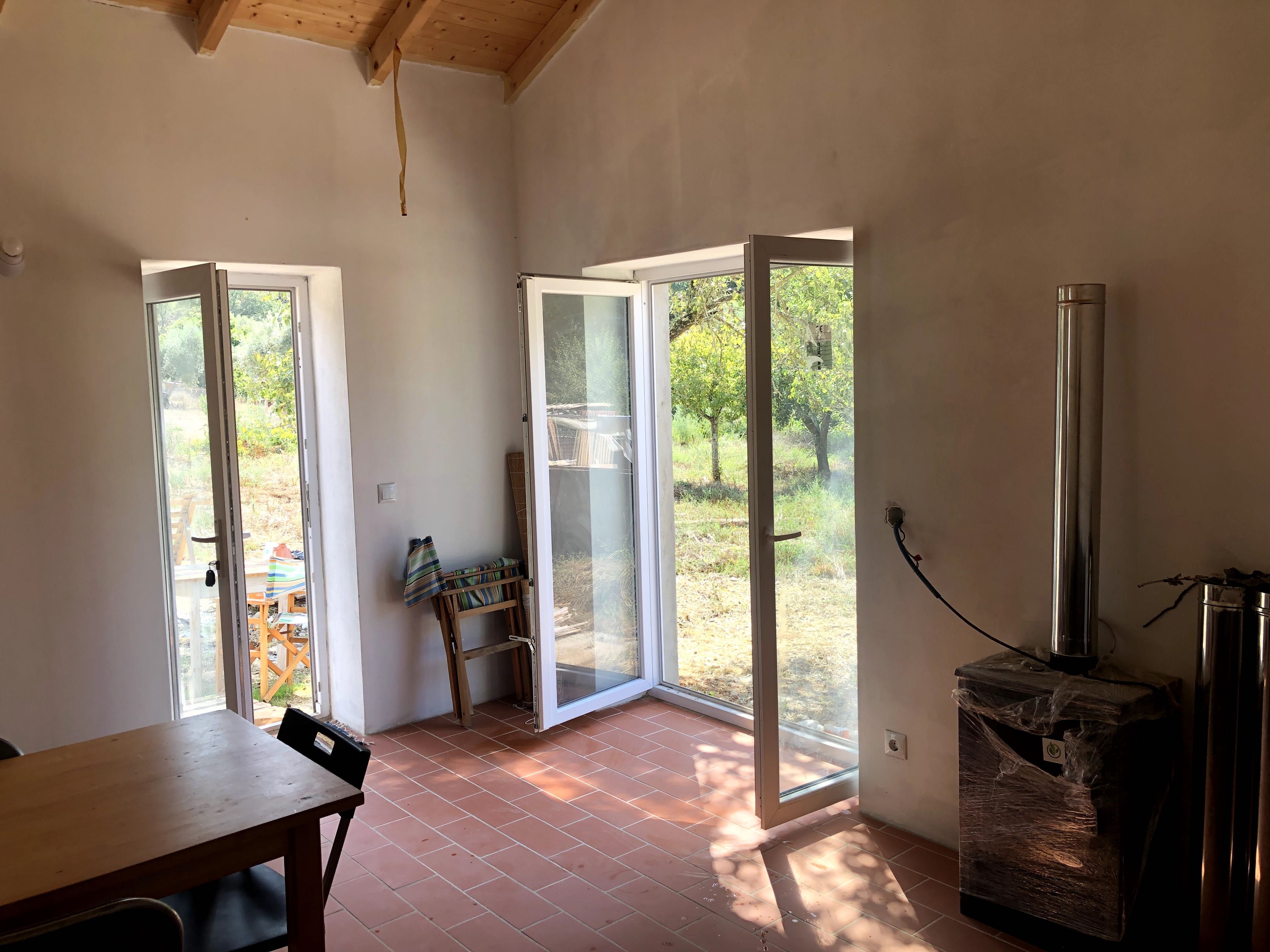 Alugo casa no Alentejo