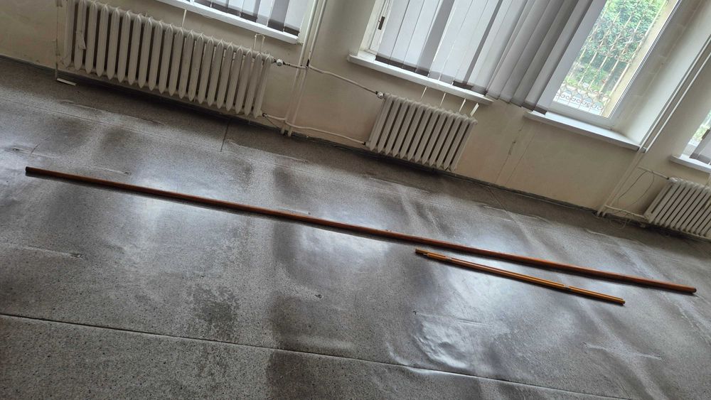 Mała żaglówka z akcesoriami