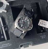 Panerai submersible PAM00683 ,42 mm