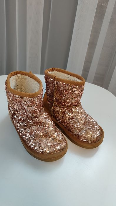 Демісезонне взуття для дівчинки розмір 28/29