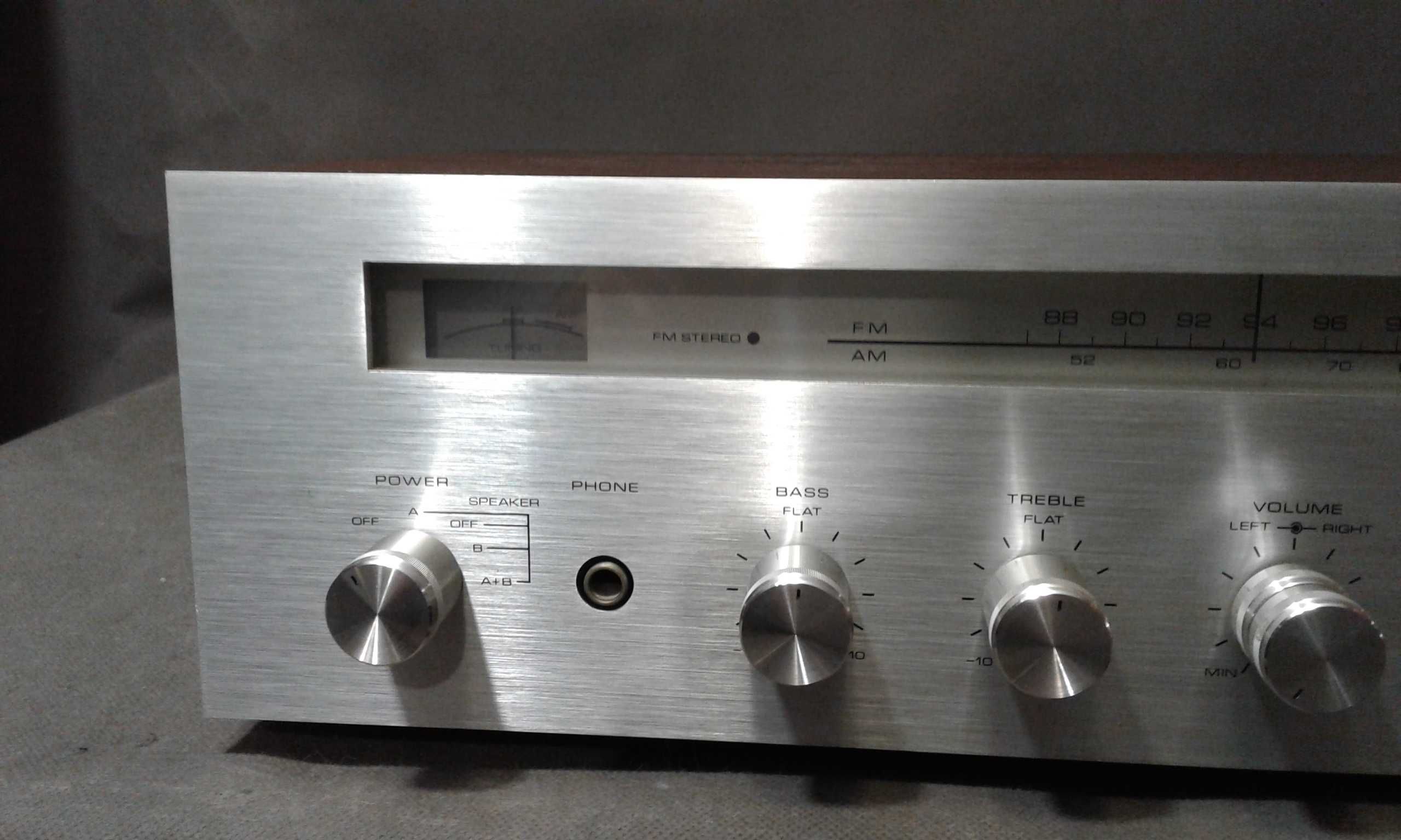 AKAI AA-1010, amplituner stereo vintage