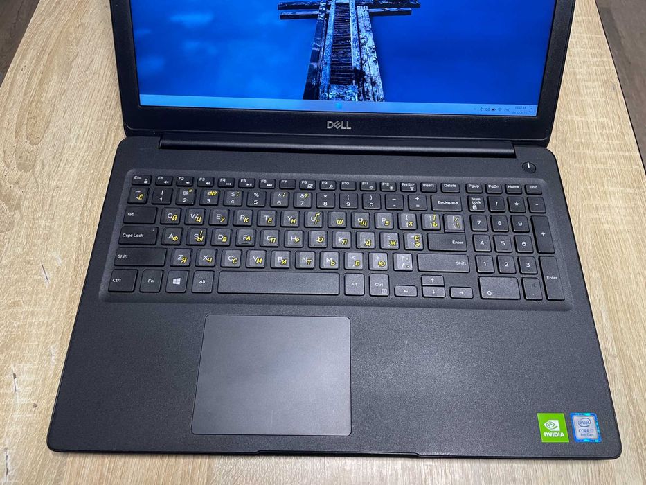 Ігровий Dell Latitude 3500, i7-8565u,Nvidia MX130,ОЗУ 16GB,SSD 256,США