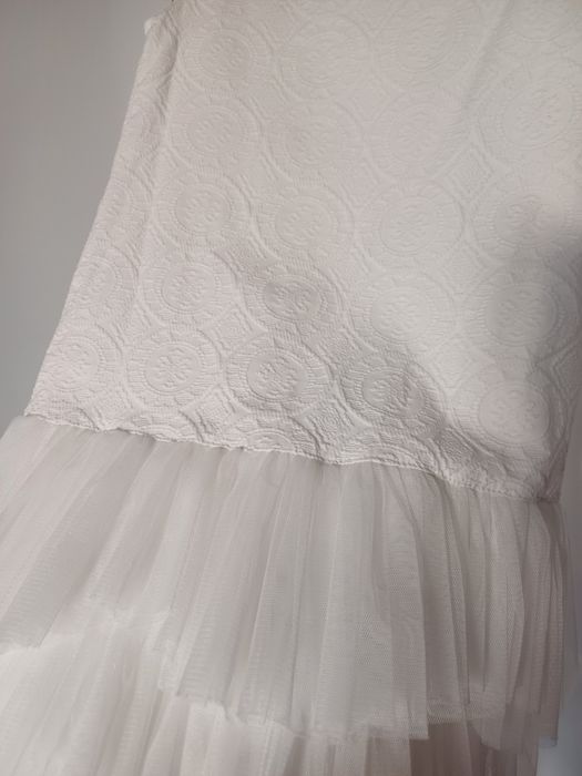 Sukienka  biała,komunia rozmiar 146