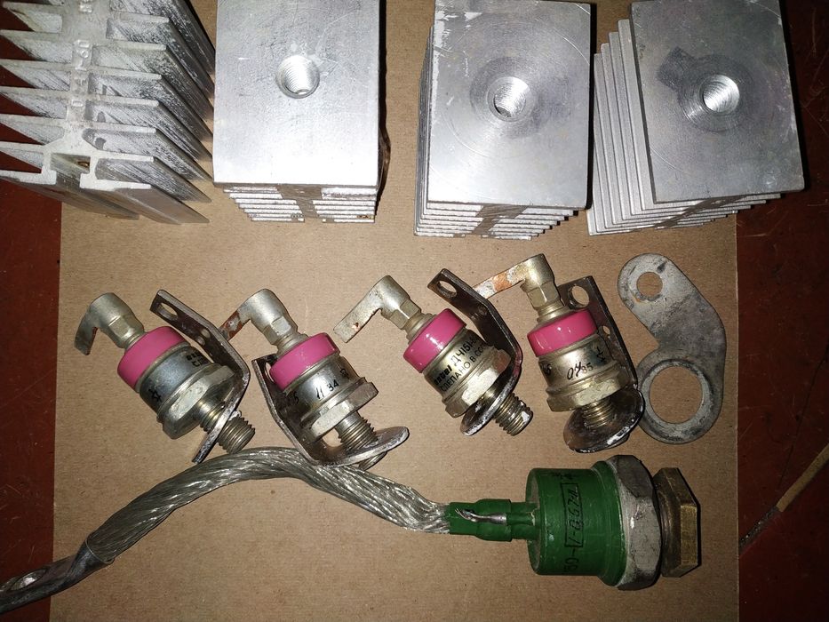 Тиристоры (диоды) силовые радиаторы