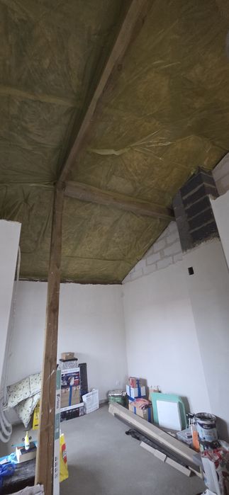 Zabudowa G-K oraz ocieplanie dachów Wełna