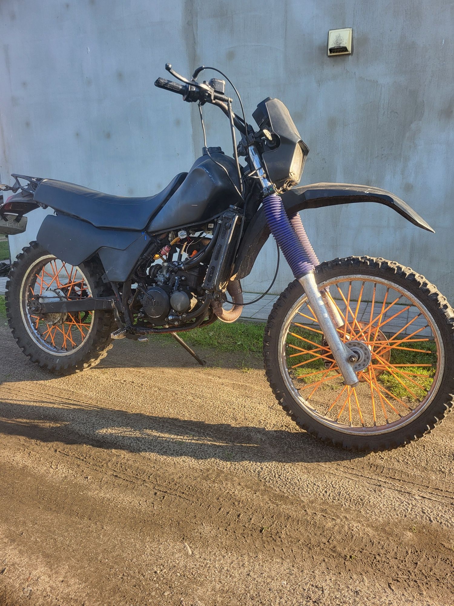 Yamaha dt 80 zajerestrowana