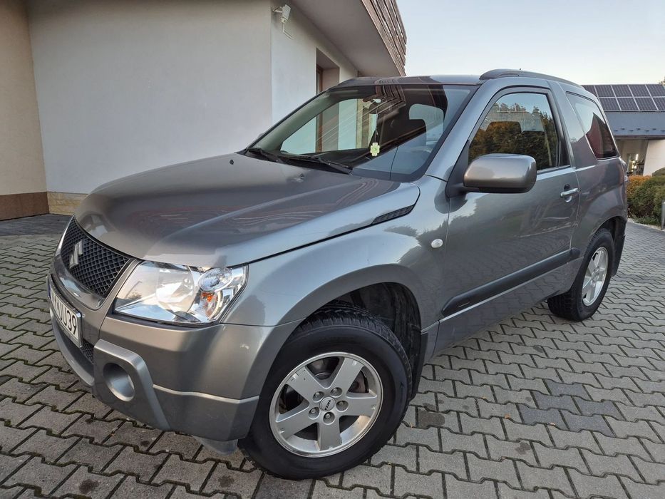 Suzuki Grand Vitara 1,6 BENZ. ZDROWA BEZ KOROZJI !! nowe opony zimowe !