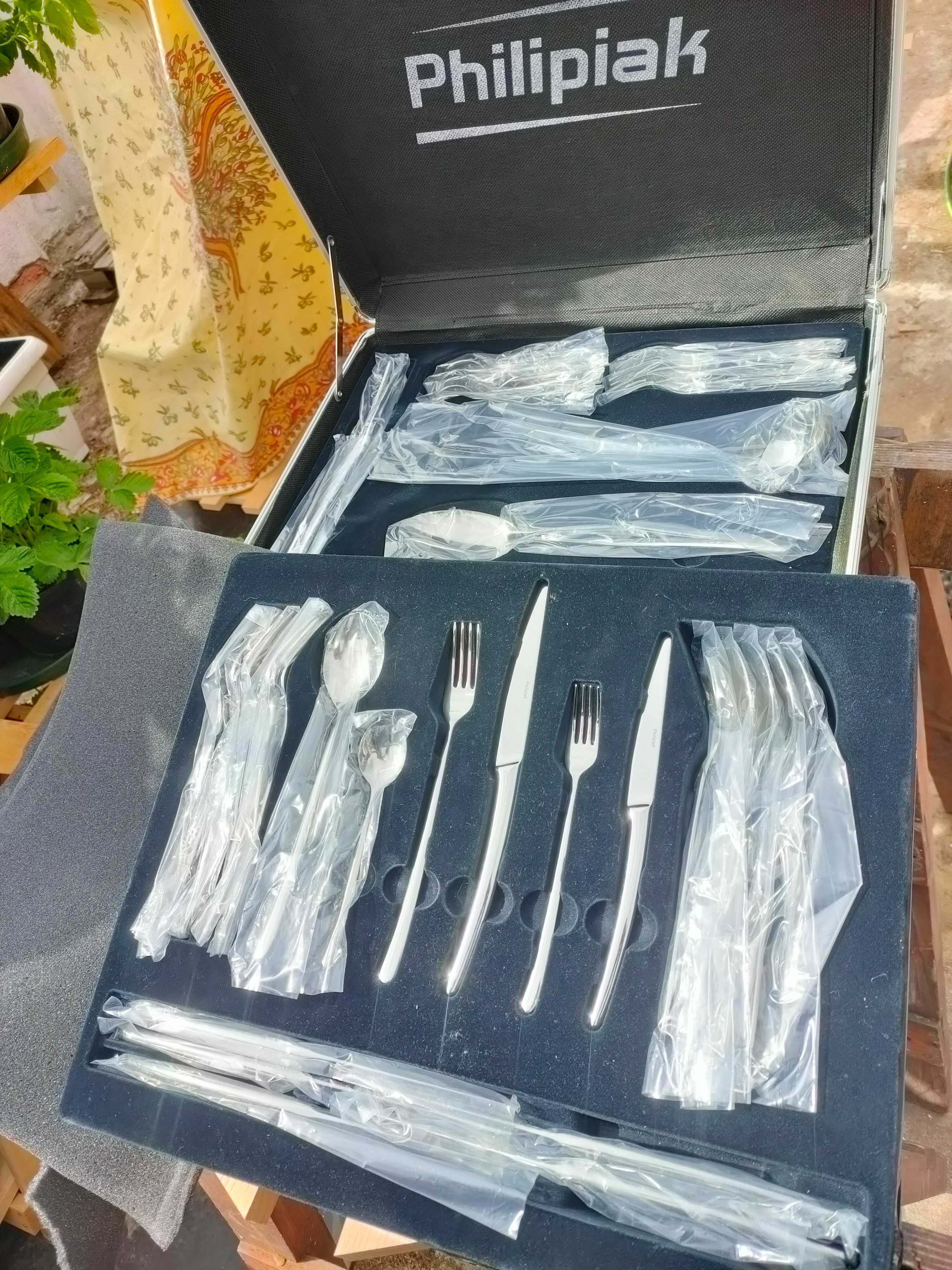 Zestaw sztućców PHILIPIAK MILANO 39 elementów w walizeczce, 6 osób