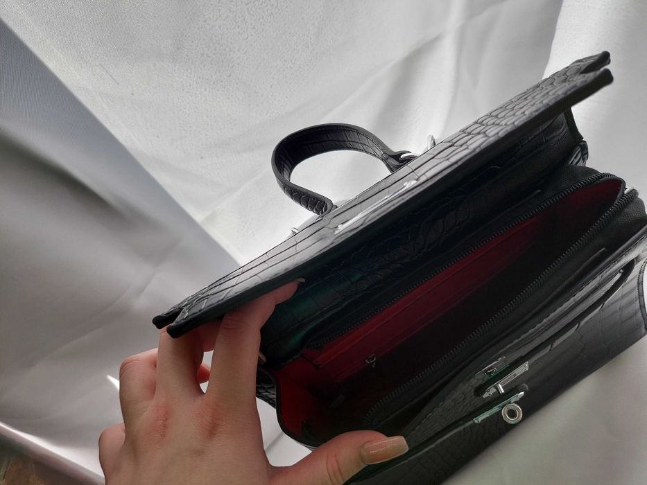 Шикарна чорна сумочка