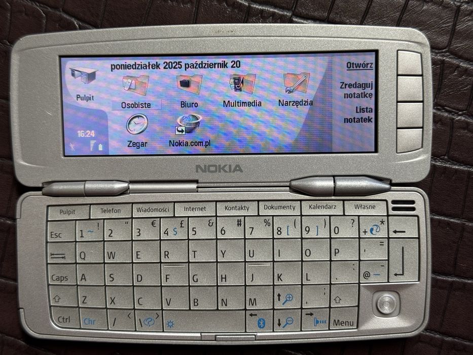 Nokia 9300 PL oryginalna ładowarka, karta