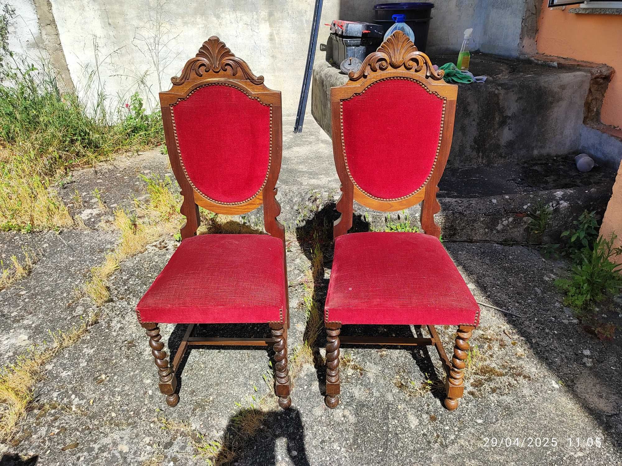 Mobília de Quarto completa Madeira trabalhada