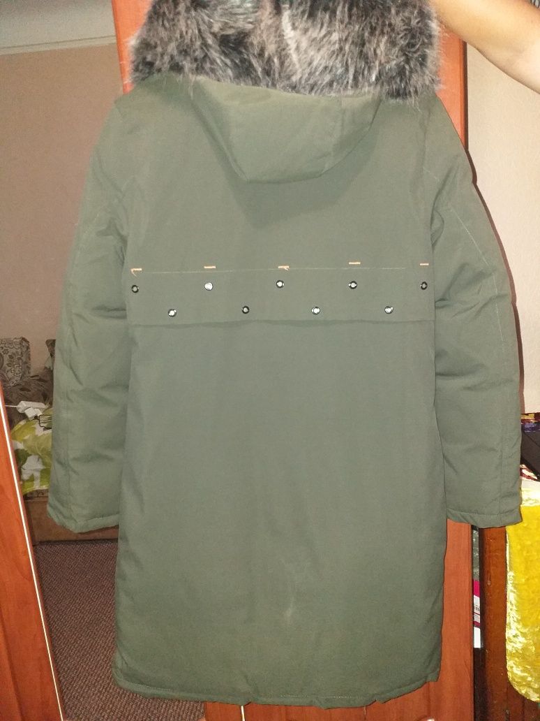 Зимова курточка для дівчинки 164