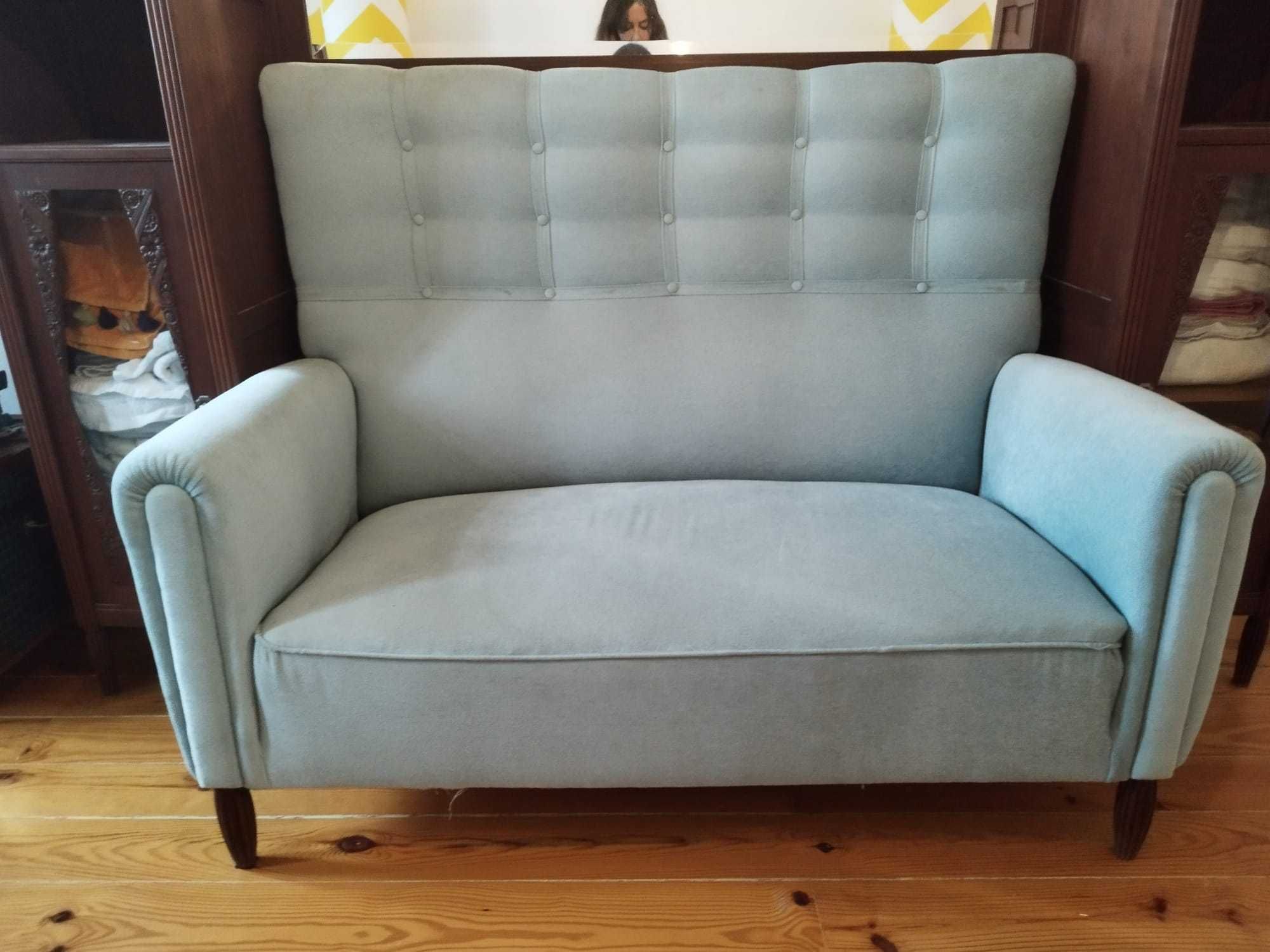 Móvel sofá vintage, azul claro