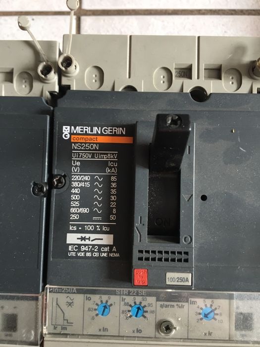 Włączniki Legrand, Merlin Gerin, Schrack