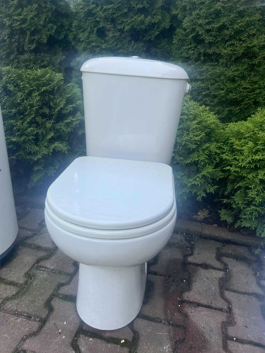 WC stojący  kompaktowy