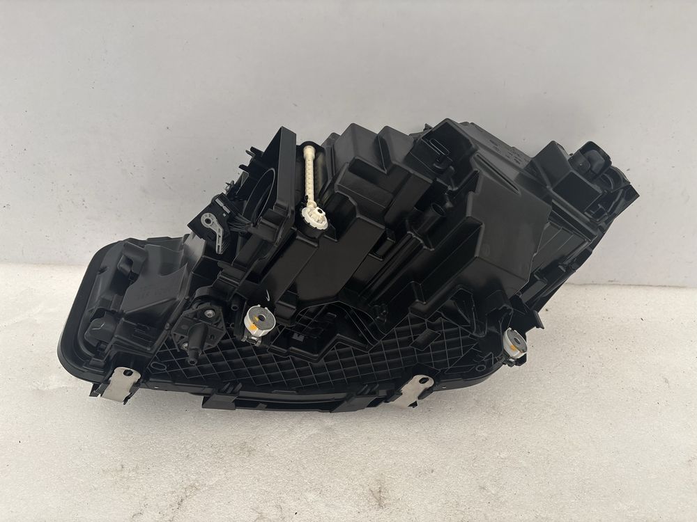 BMW 5 G30 G31 LCI LIFT lampa prawy przód prawa przednia Full Led