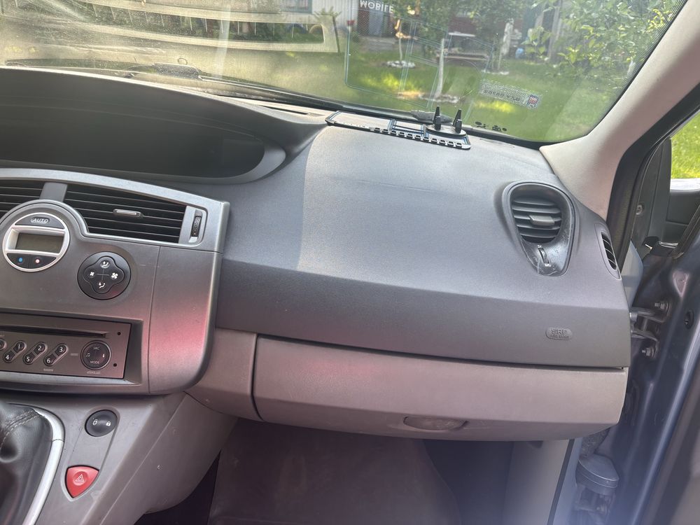 Renault Scenic 2005 року
