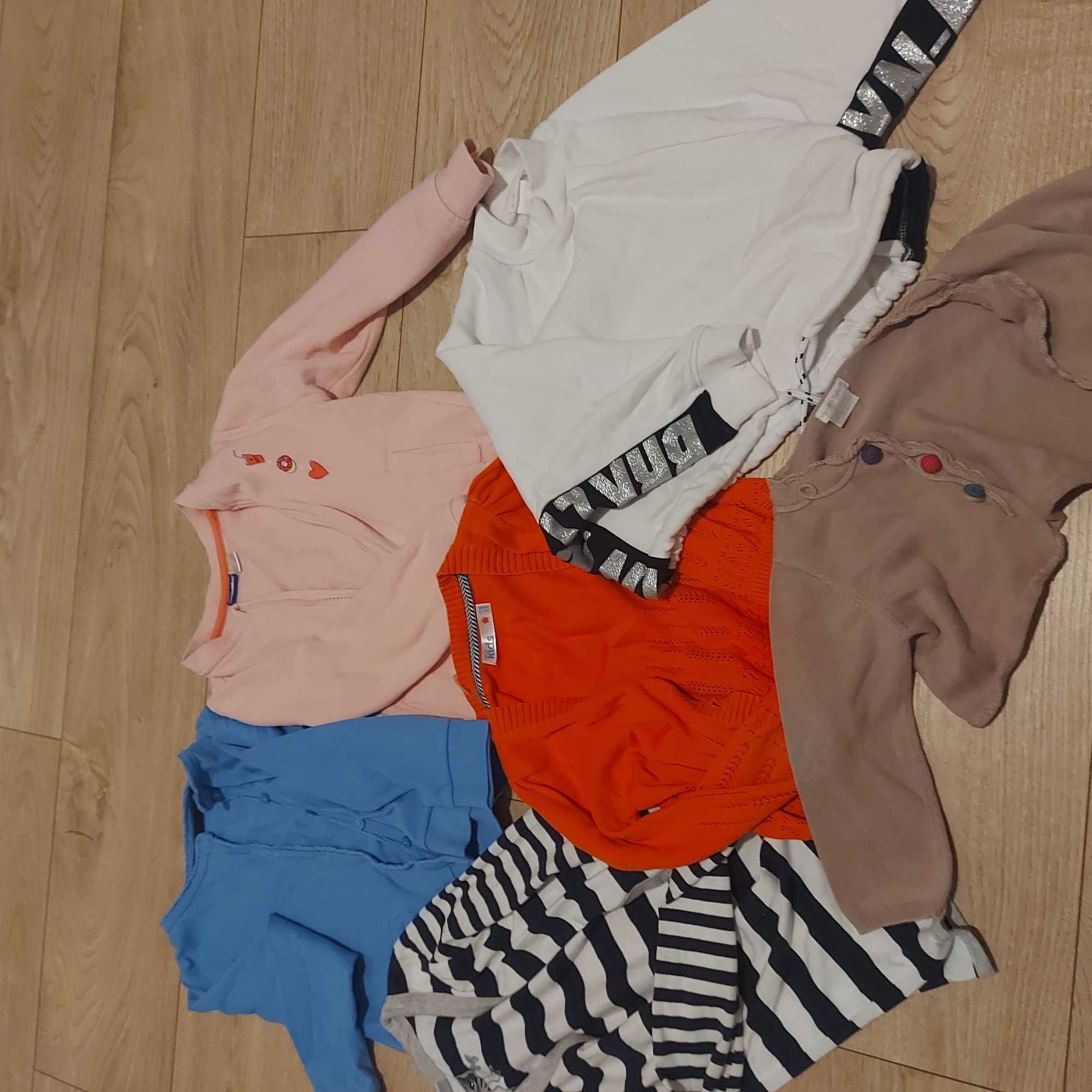 bluzy swetry  dziewczynka 4-6 lat 104-116