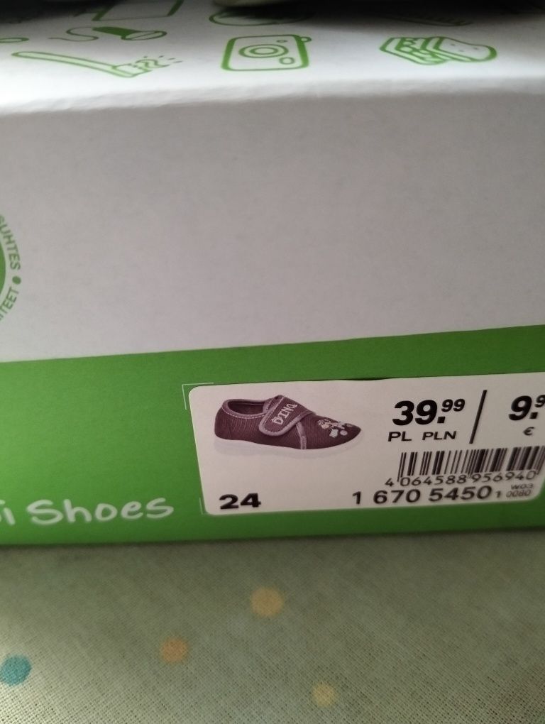 Kapcie dla chłopaka rozmiar 24