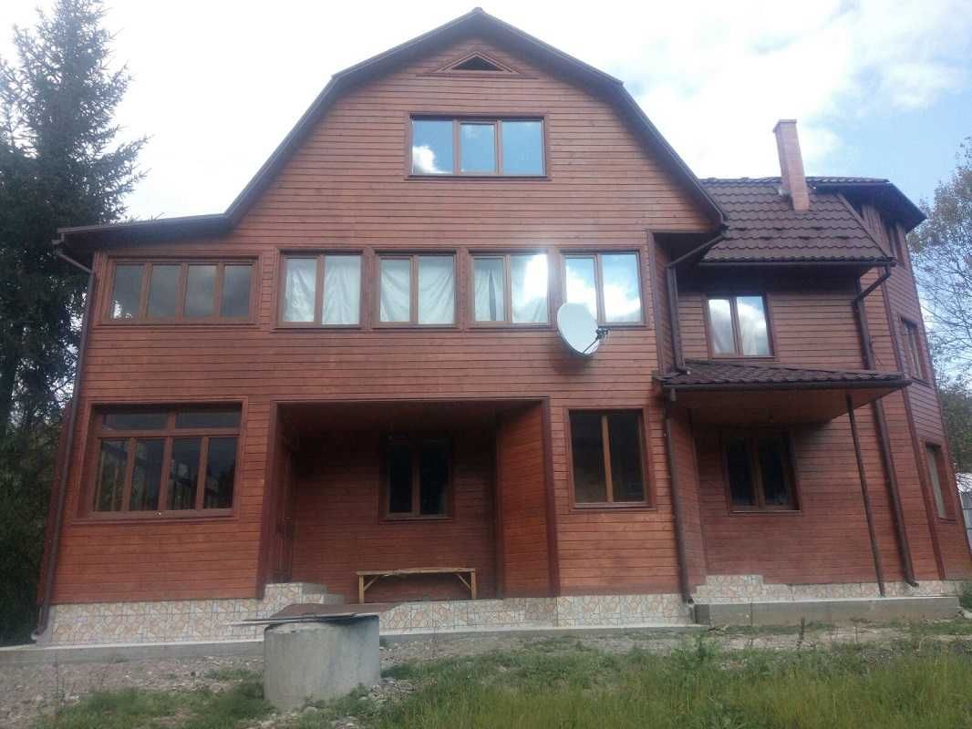 ПРОДАЄТЬСЯ будинок в Карпатах, Чернівецька область, смт Путила.