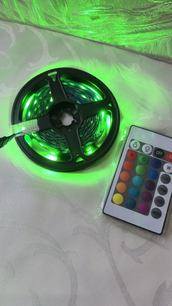 Taśma Led 5 Metrów z Pilotem i Bluetooth