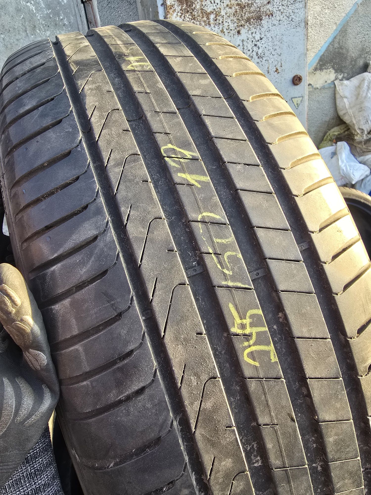 245/50R19 Pirelli Cinturato P7