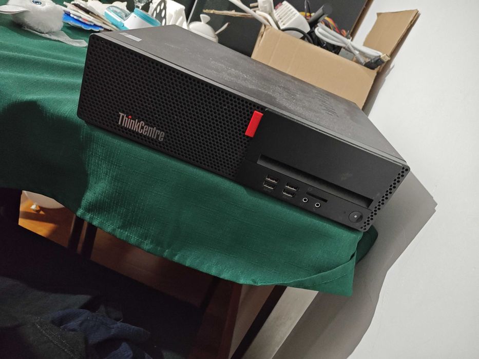 Komputer Lenovo M710s i3-7100, 8GB, 512gb SSD