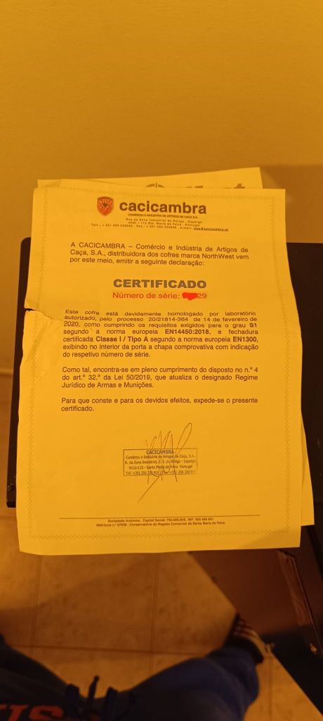 Cofre Northwest em excelente estado