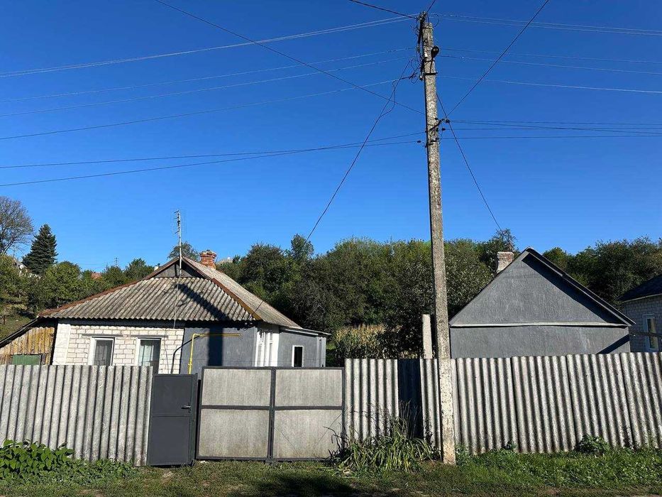 Продам невеликий будинок