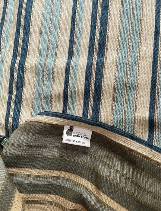 Conjunto de dois cortinados A Loja do Gato Prteo