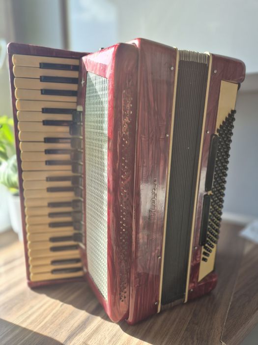 Akordeon- klasyk. Polska produkcja.