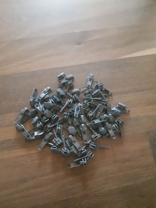 Бігунки для замків