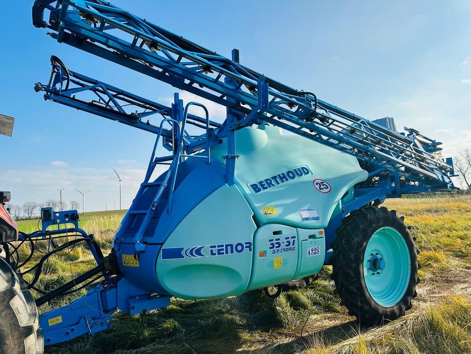 sprzedam opryskiwacz bertchoud tenor 35-37