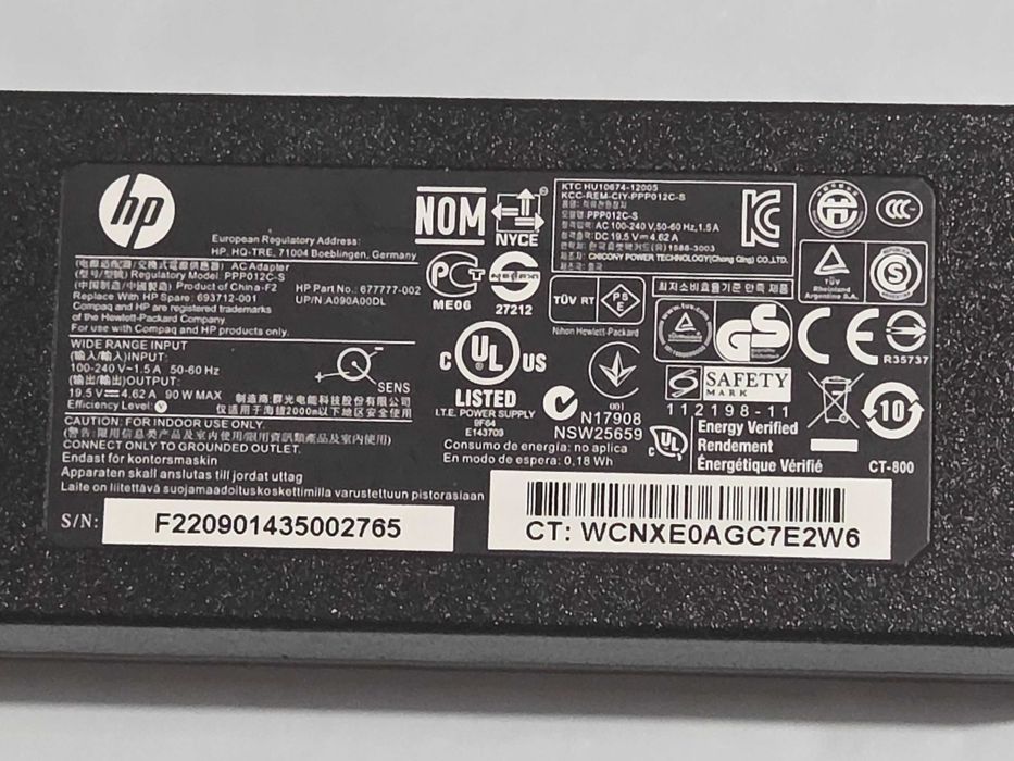 Zasilacz do laptopa 90 W, używany