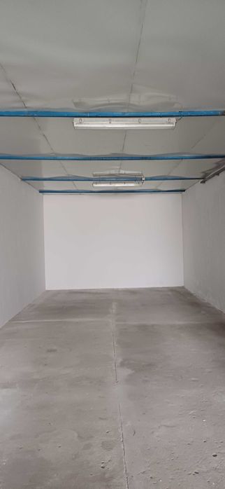 Wynajmę dom 193m2  + warsztat 250m2,działka 1233m2 na Smochowicach