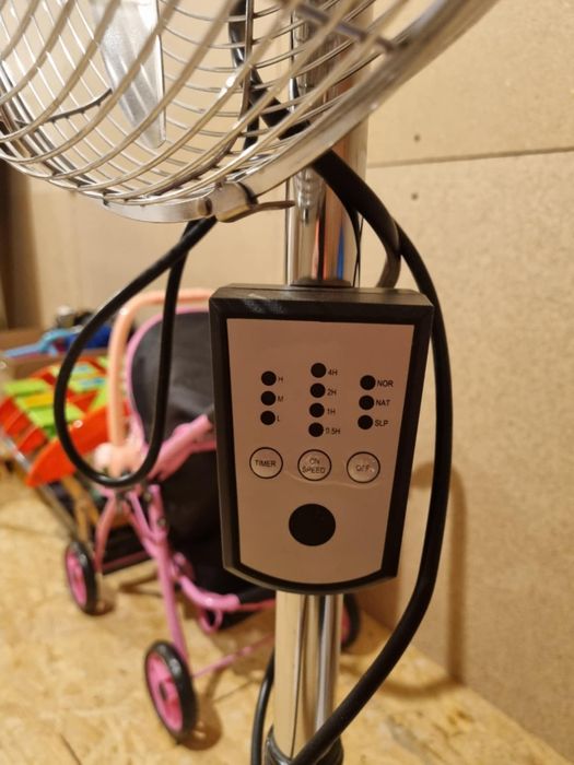 Wentylator wiatrak na pilota srebrny