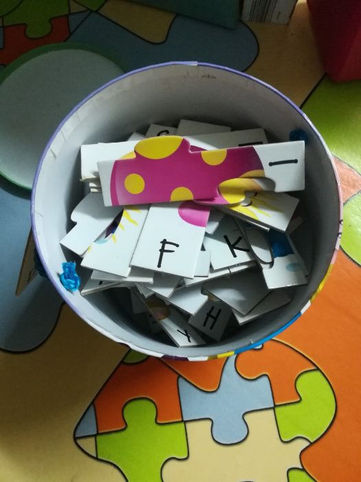 Jogo 4 em 1/ Puzzle em inglês