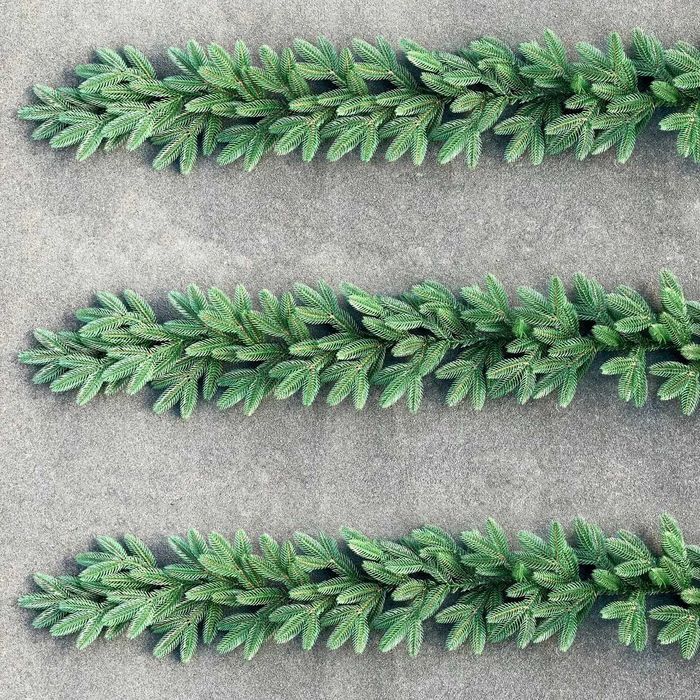 Хвойні новорічні гірлянди Classic - декор (литі зелені 1.2 м. та 2 м.)