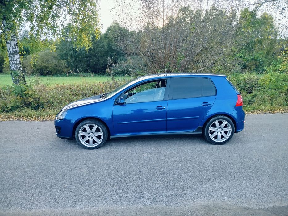 VW Golf V GTI R32