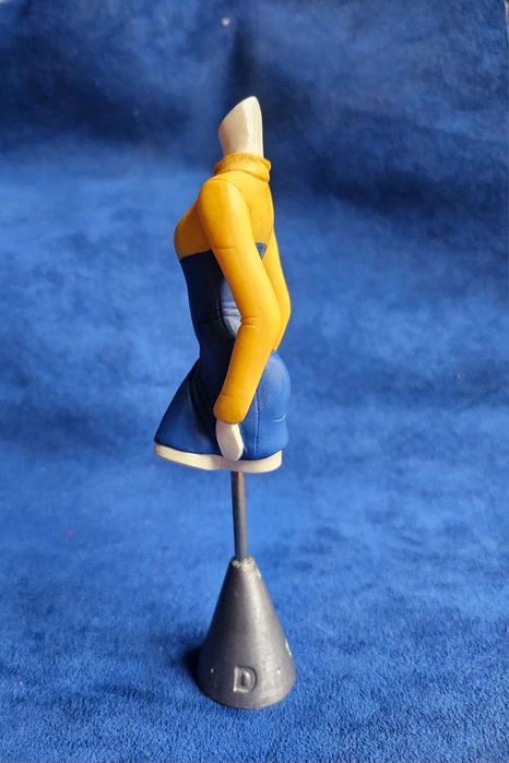 Торс демонстрацио форма Latest Thing Limited Handmade Style Sensations